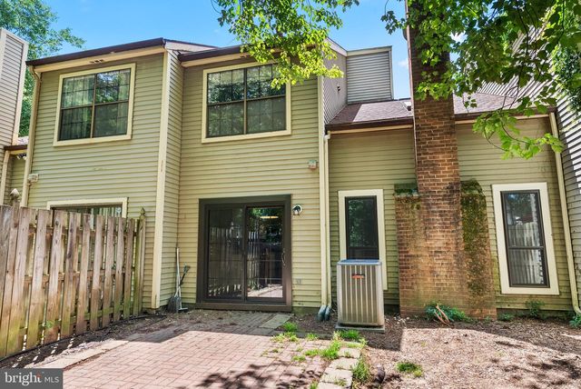 12 FAIRWAY COURT, Marlton, NJ 08053