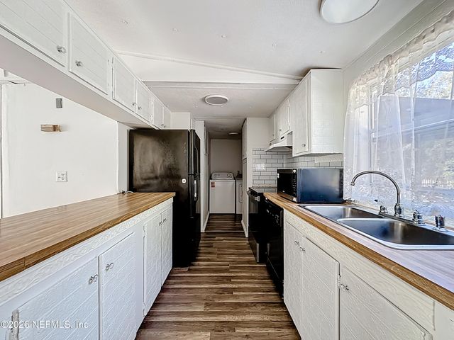 133 REAVES Avenue, Interlachen, FL 32148