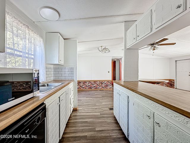 133 REAVES Avenue, Interlachen, FL 32148