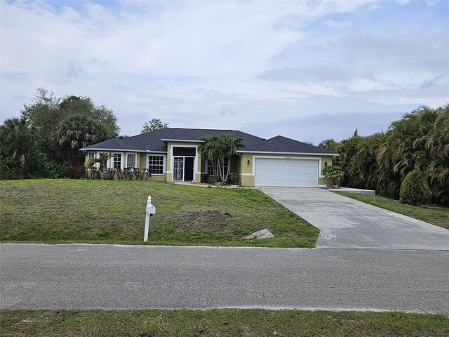 713 PALMETTO, Lehigh Acres, FL 33972