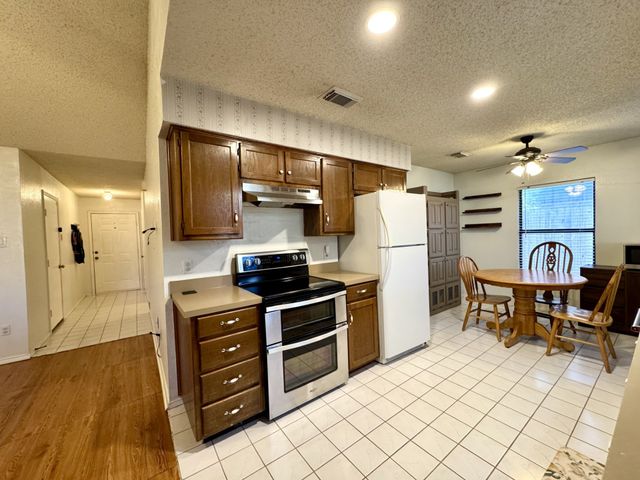 2308 Sundrop Court, Fort Worth, TX 76108