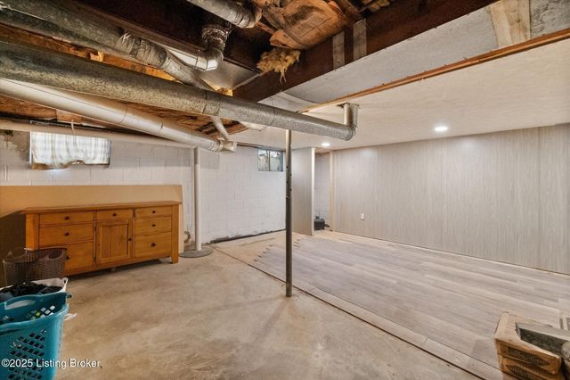 255 Webbmont Cir, Shelbyville, KY 40065