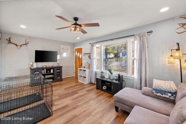 255 Webbmont Cir, Shelbyville, KY 40065