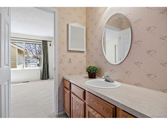 8233 S High Ct, Centennial, CO 80122