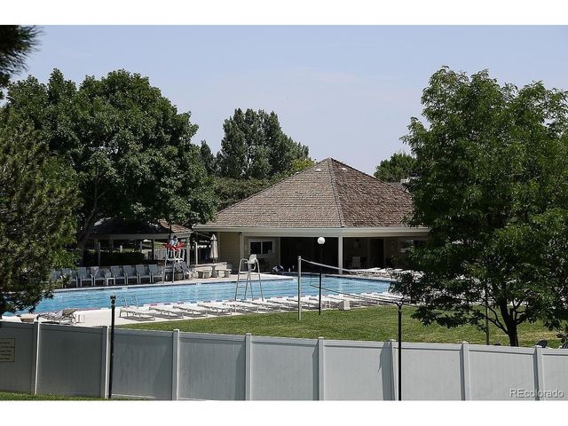 8233 S High Ct, Centennial, CO 80122