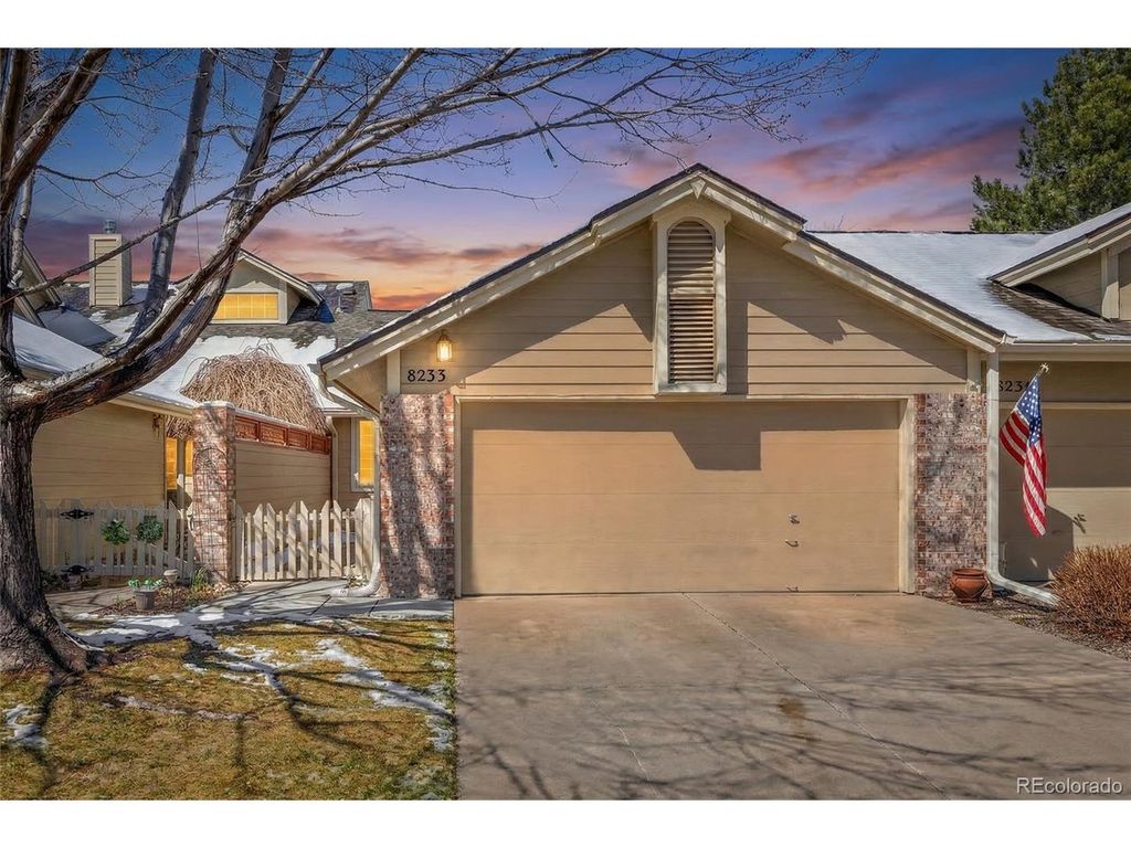 8233 S High Ct, Centennial, CO 80122