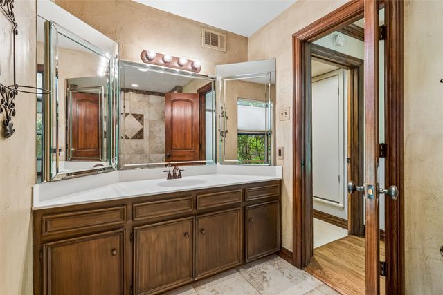 5435 Bent Tree Drive, Dallas, TX 75248