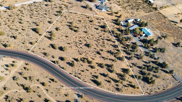 12600 NW Chinook Drive, Terrebonne, OR 97760