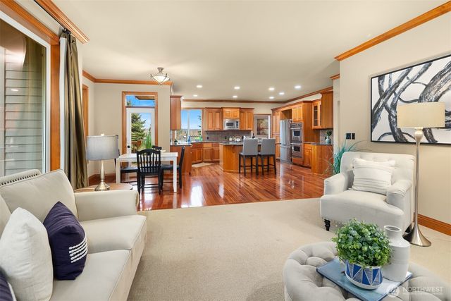 11868 174th Place NE, Redmond, WA 98052