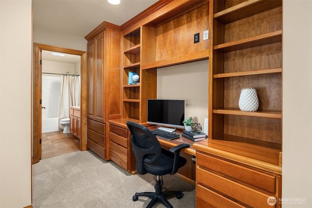 11868 174th Place NE, Redmond, WA 98052