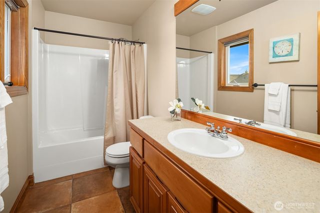 11868 174th Place NE, Redmond, WA 98052