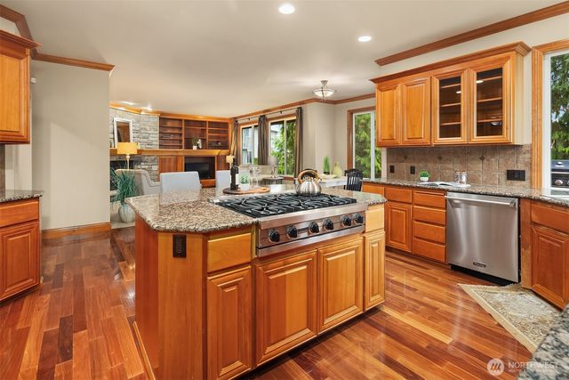 11868 174th Place NE, Redmond, WA 98052