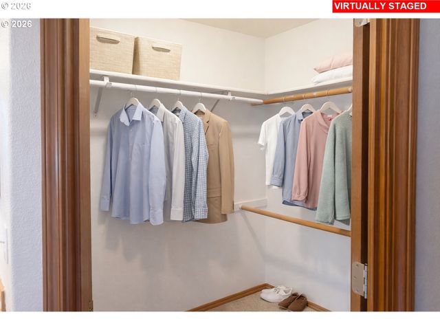 1241 E SOUTHVIEW HEIGHTS Dr, La Center, WA 98629