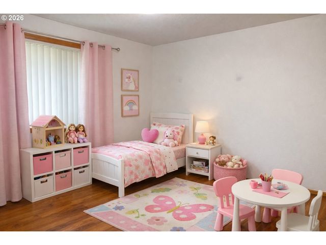 1241 E SOUTHVIEW HEIGHTS Dr, La Center, WA 98629