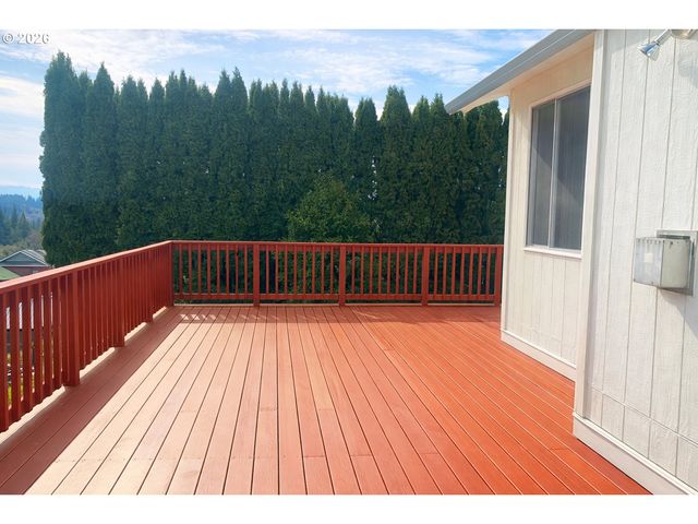 1241 E SOUTHVIEW HEIGHTS Dr, La Center, WA 98629