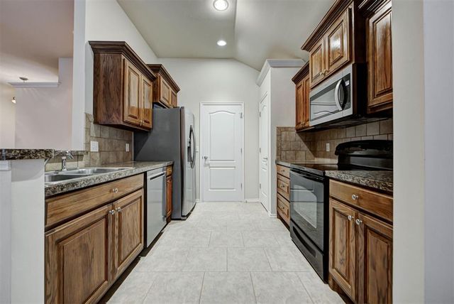 501 Crestland Drive, Norman, OK 73071