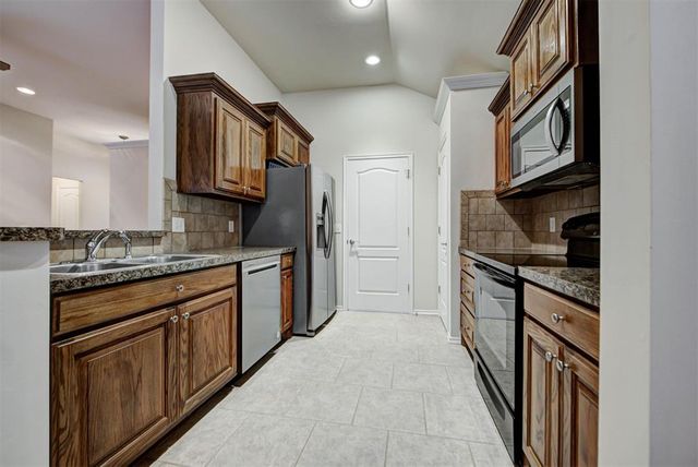 501 Crestland Drive, Norman, OK 73071