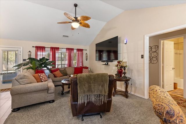 425 Legendary Lane, Gun Barrel City, TX 75156
