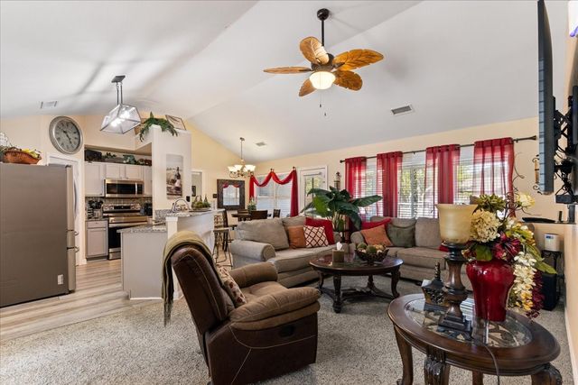 425 Legendary Lane, Gun Barrel City, TX 75156