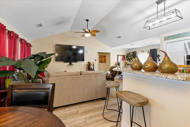 425 Legendary Lane, Gun Barrel City, TX 75156