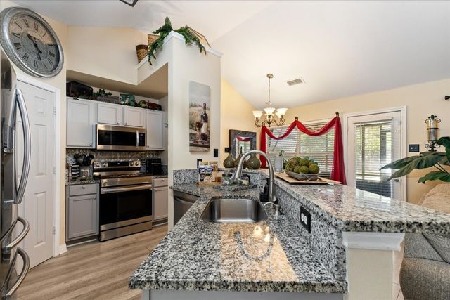 425 Legendary Lane, Gun Barrel City, TX 75156