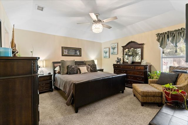 425 Legendary Lane, Gun Barrel City, TX 75156