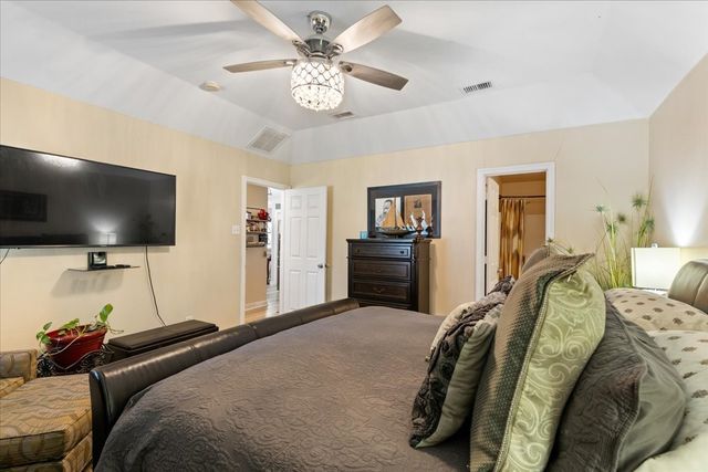 425 Legendary Lane, Gun Barrel City, TX 75156