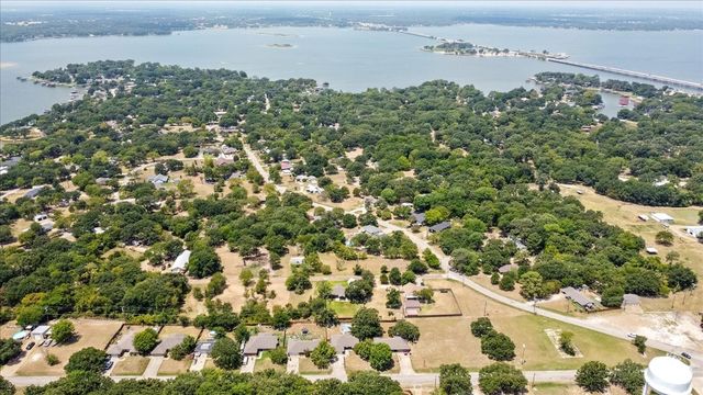 425 Legendary Lane, Gun Barrel City, TX 75156