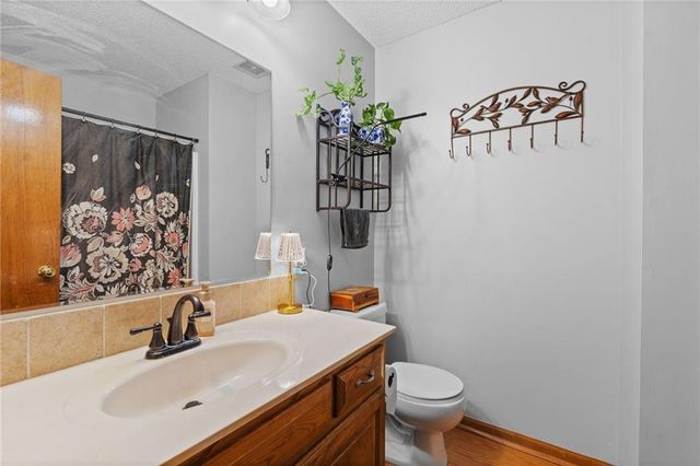 501 Sharon Drive, Liberty, MO 64068