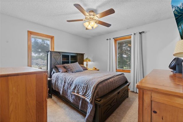 501 Sharon Drive, Liberty, MO 64068