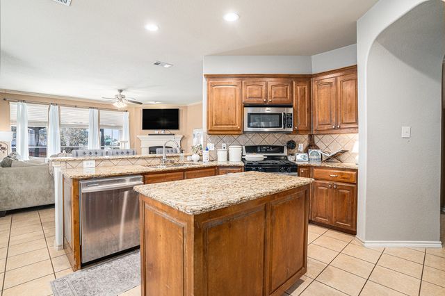 2200 Laurel Forest Drive, Fort Worth, TX 76177