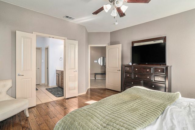 2200 Laurel Forest Drive, Fort Worth, TX 76177