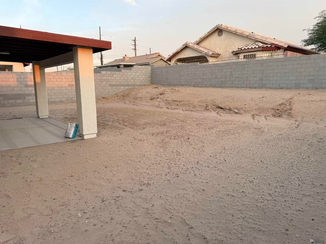 1675 E Union St, San Luis, AZ 85336