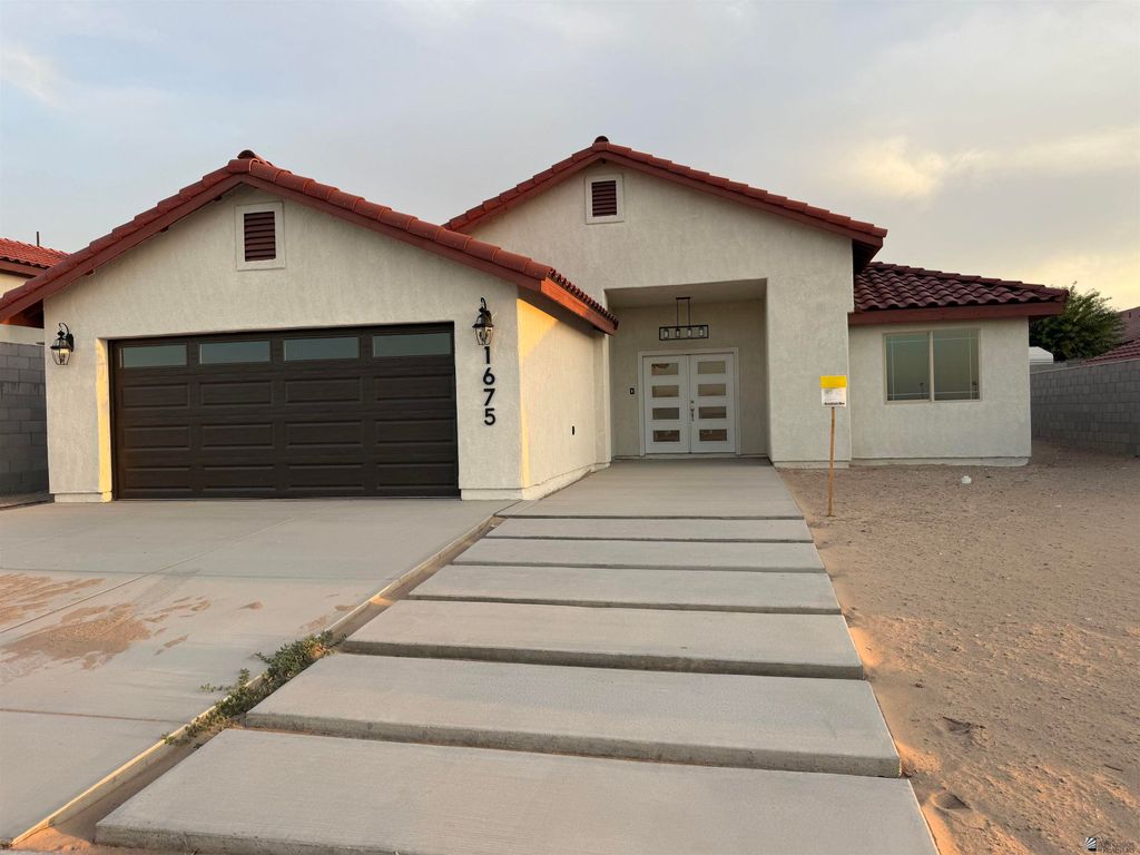 1675 E Union St, San Luis, AZ 85336