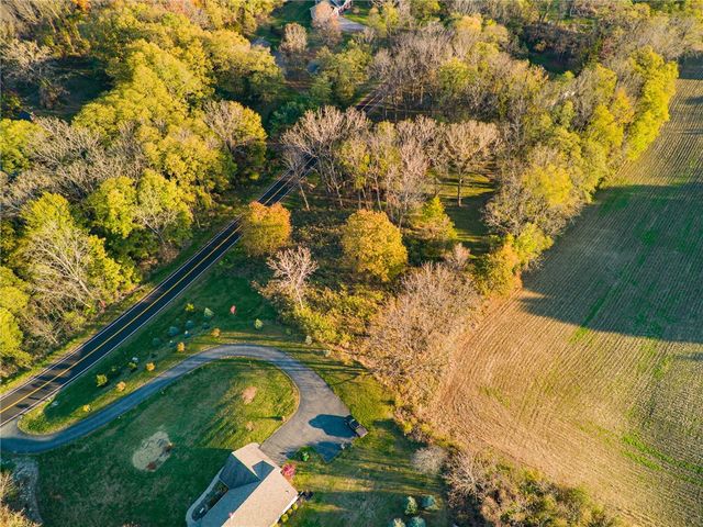 9 Rabbit Run, East Bloomfield, NY 14469