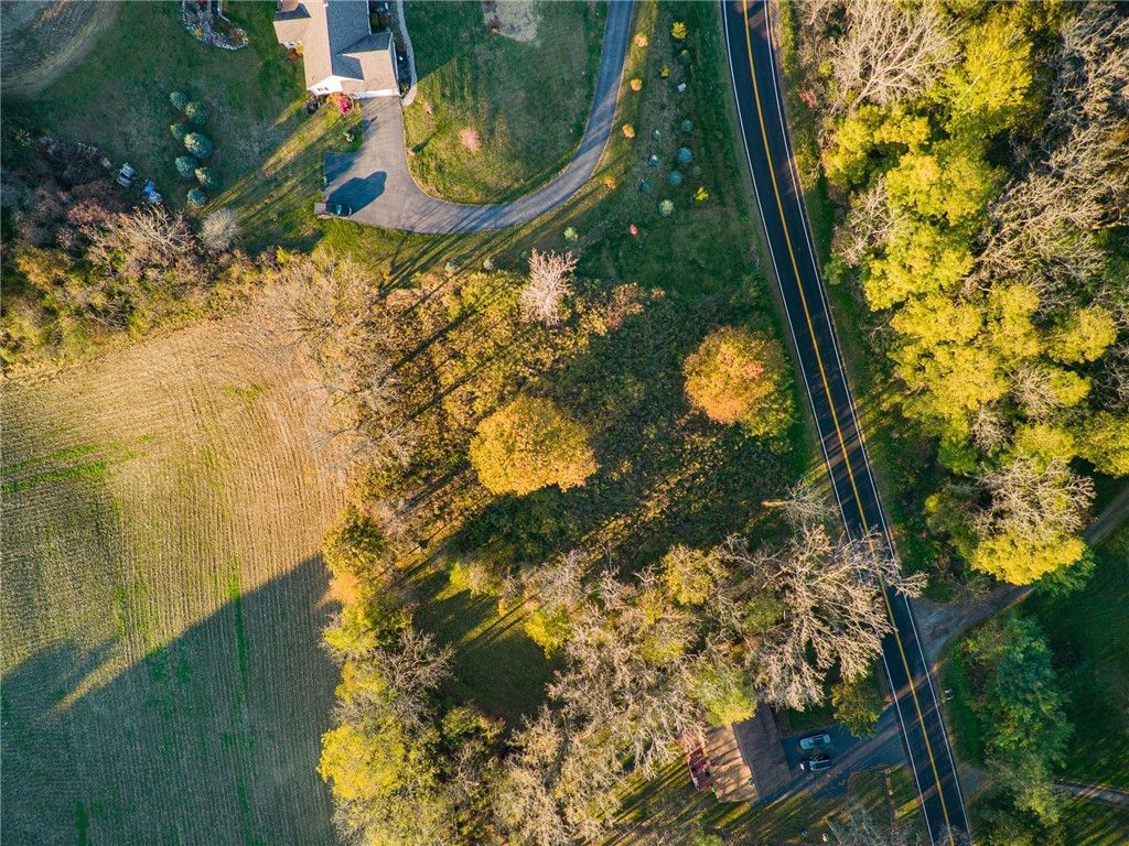 9 Rabbit Run, East Bloomfield, NY 14469