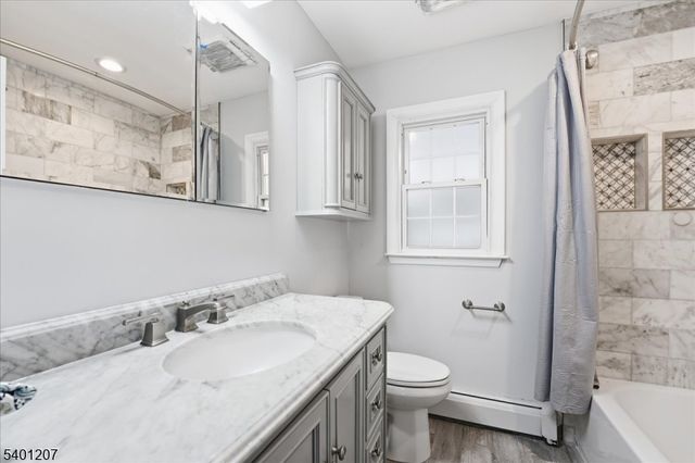 79 Truman Blvd, Oakland Boro, NJ 07436