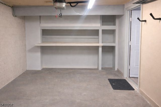 79 Truman Blvd, Oakland Boro, NJ 07436