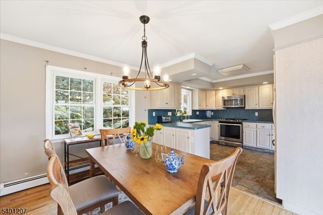 79 Truman Blvd, Oakland Boro, NJ 07436