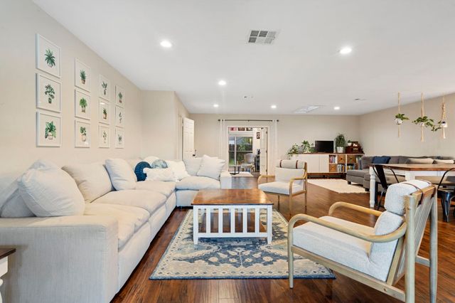 905 Alcala Dr, St Augustine, FL 32086