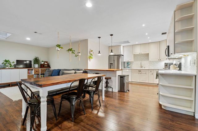 905 Alcala Dr, St Augustine, FL 32086