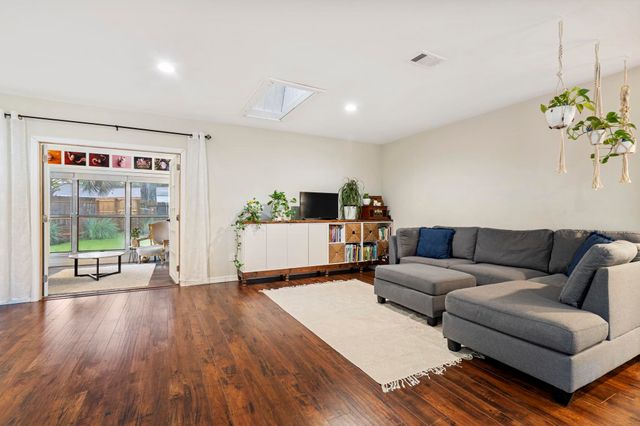 905 Alcala Dr, St Augustine, FL 32086