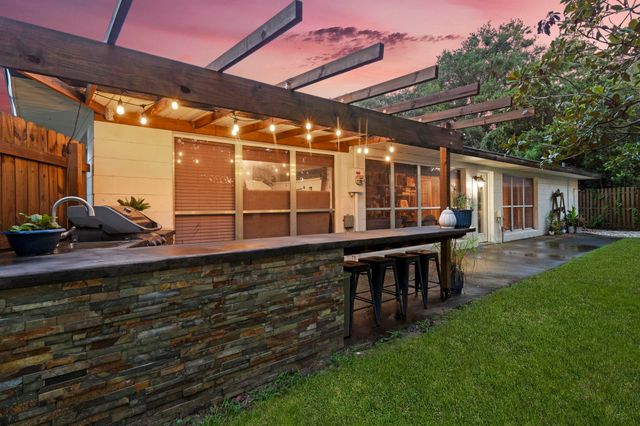 905 Alcala Dr, St Augustine, FL 32086