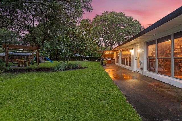 905 Alcala Dr, St Augustine, FL 32086