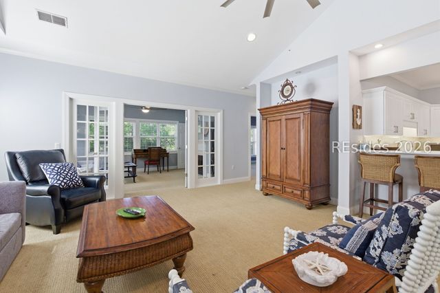1 Gloucester Rd Apt J2, Hilton Head Island, SC 29928