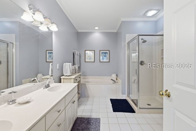 1 Gloucester Rd Apt J2, Hilton Head Island, SC 29928
