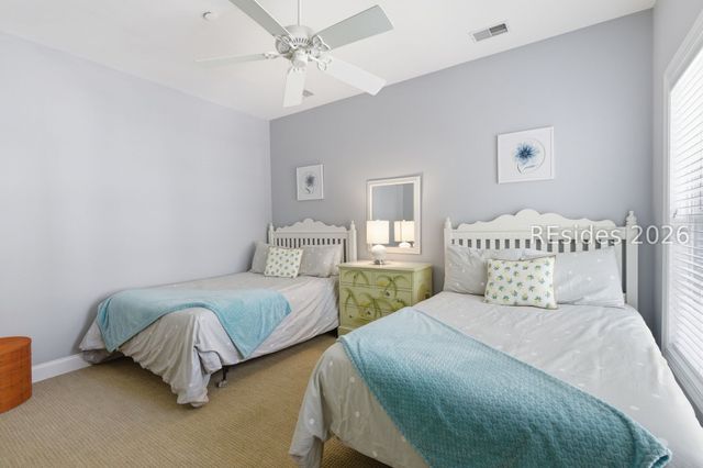 1 Gloucester Rd Apt J2, Hilton Head Island, SC 29928