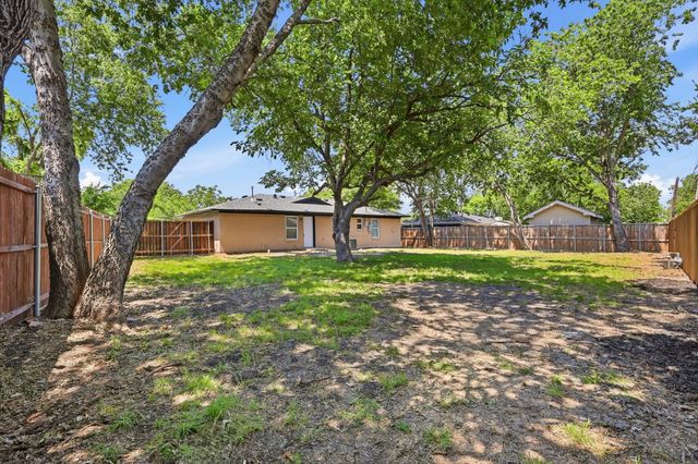 3332 Sidney Drive, Mesquite, TX 75150
