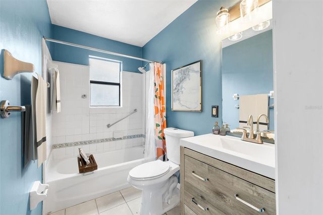 2705 NW 47TH PLACE, Gainesville, FL 32605