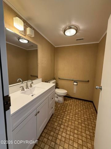 743 E 9th Avenue, Anchorage, AK 99501